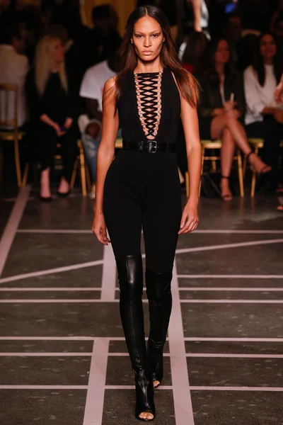 Look 27